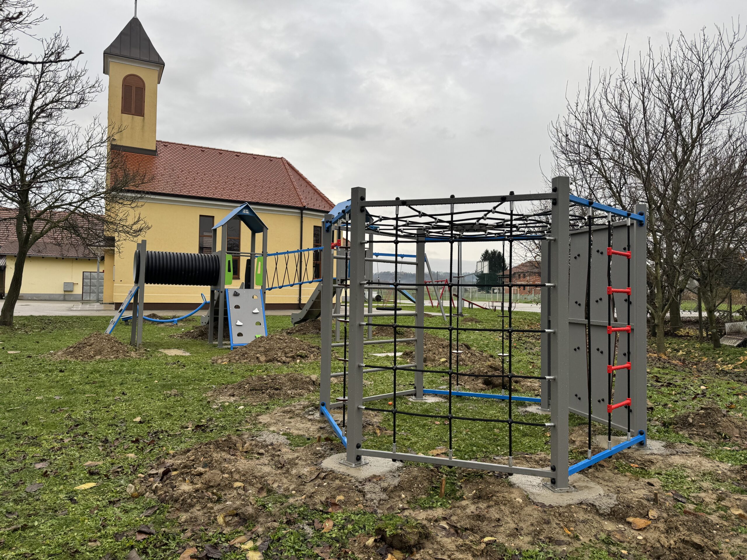 Novo dječje igralište u Novakovcu